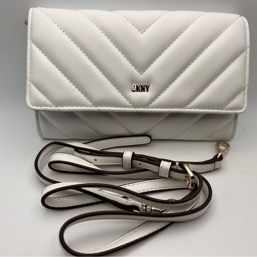 DKNY Quilted Cream Crossbody Bag 8” X 5